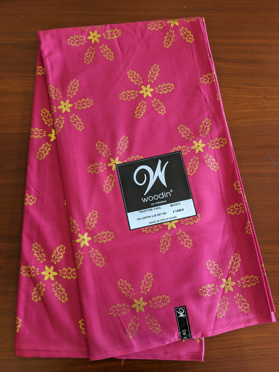 Pagne Woodin Or (Métallique) 6 Yards