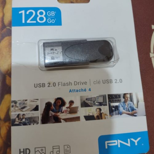 Clé USB PNY 128 GB Flash Drive, Attaché 4