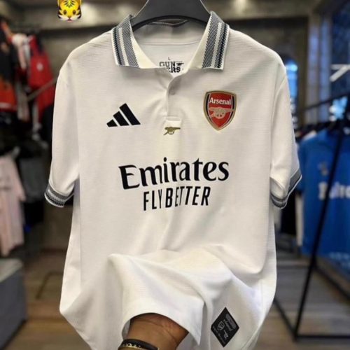 Maillot Arsenal FC Training (White Edition) – Saison 2024/2025